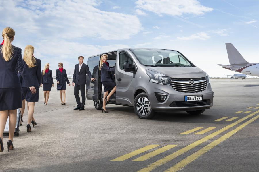  Opel Vivaro Tourer BiTurbo 2017 года  (фото 9 из 19)